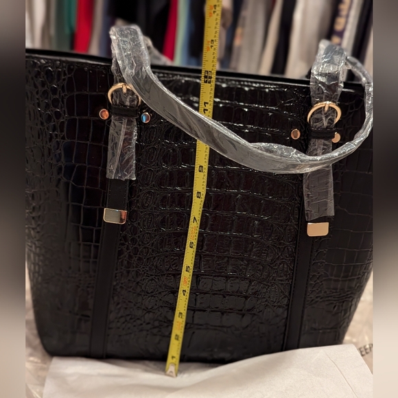 NWT XL Black Dragon Skin Vegan Leather Shoulder Tote w/ Matching Wallet